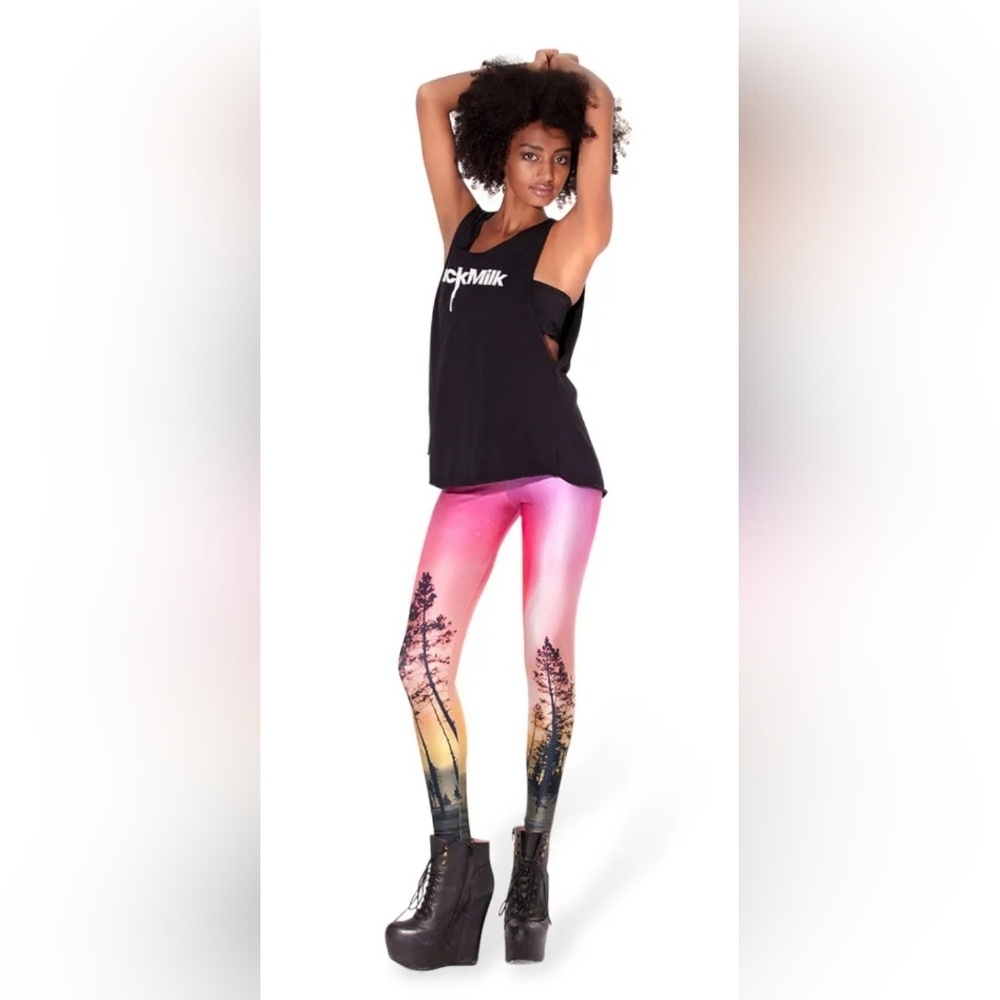 Blackmilk tree and sunset leggings